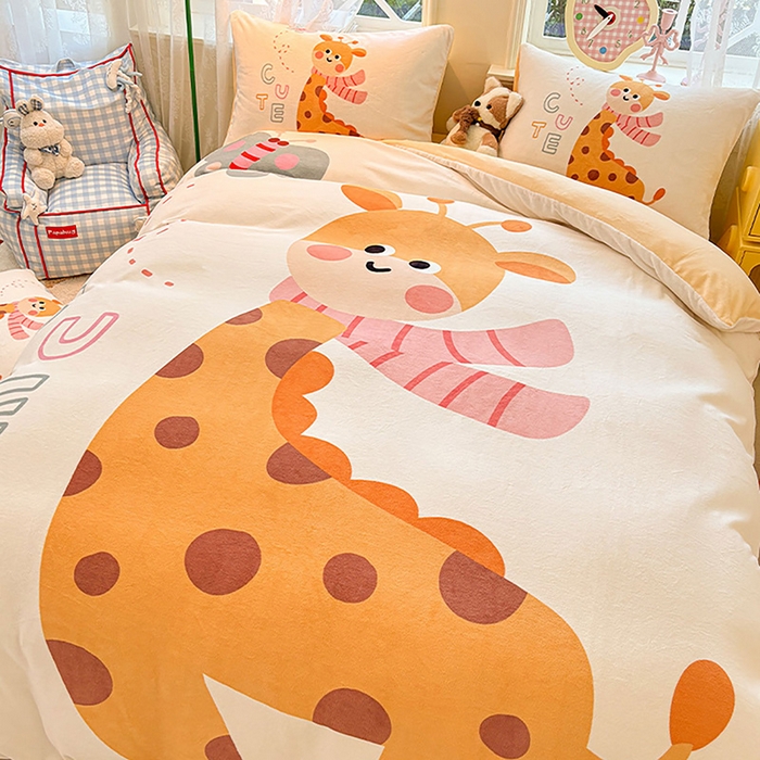 91家纺网 家纺一手货源 找家纺 ds生活馆 2025新款大版高克重双面牛奶绒四件套 长颈鹿