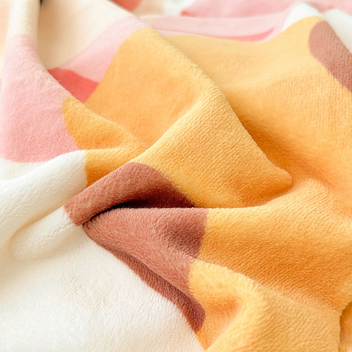 91家纺网 家纺一手货源 找家纺 ds生活馆 2025新款大版高克重双面牛奶绒四件套 长颈鹿