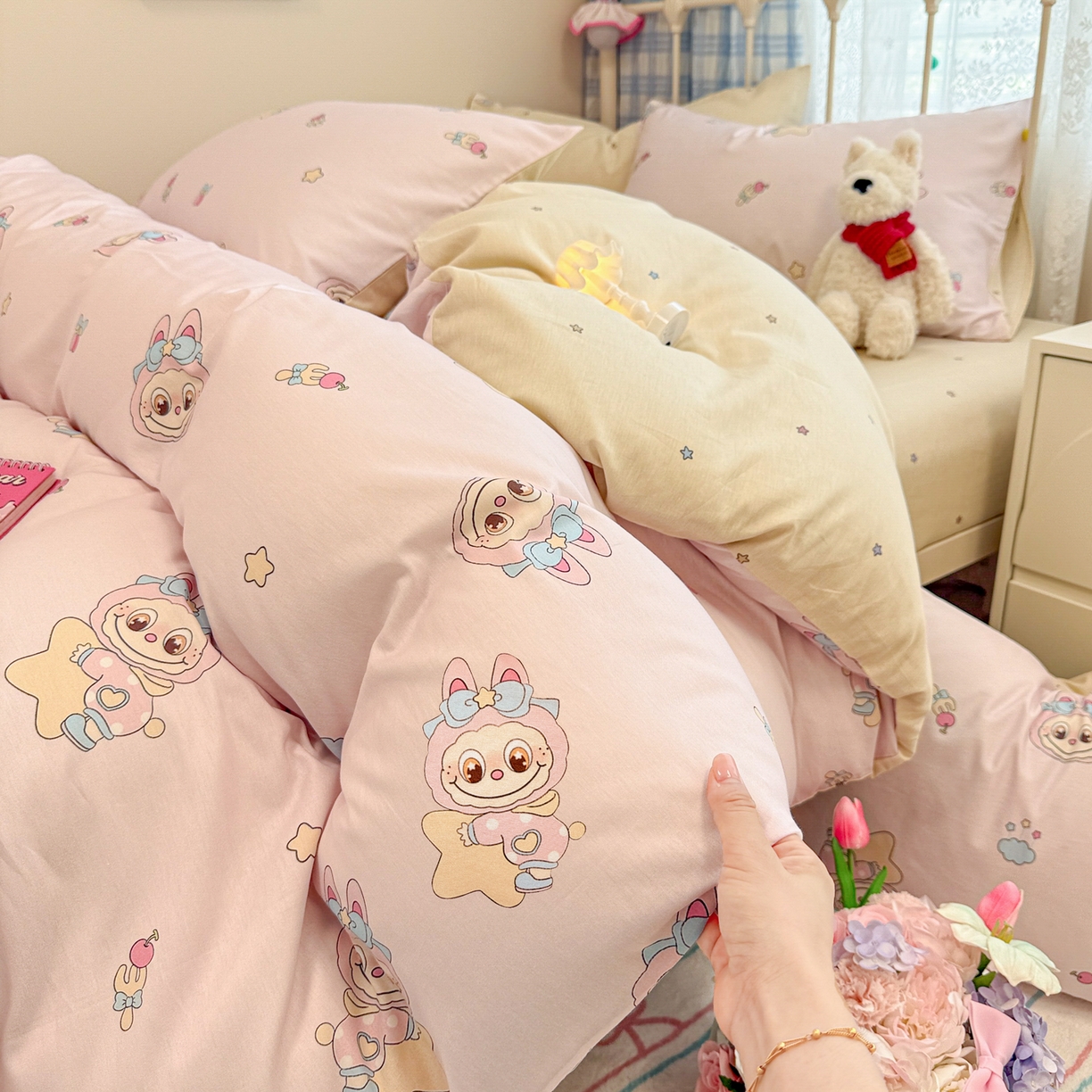 91家纺网 家纺一手货源 找家纺 呗旺鹿 2025新款全棉纯棉大眼娃娃毛巾绣四件套第二波 少女星大眼娃娃