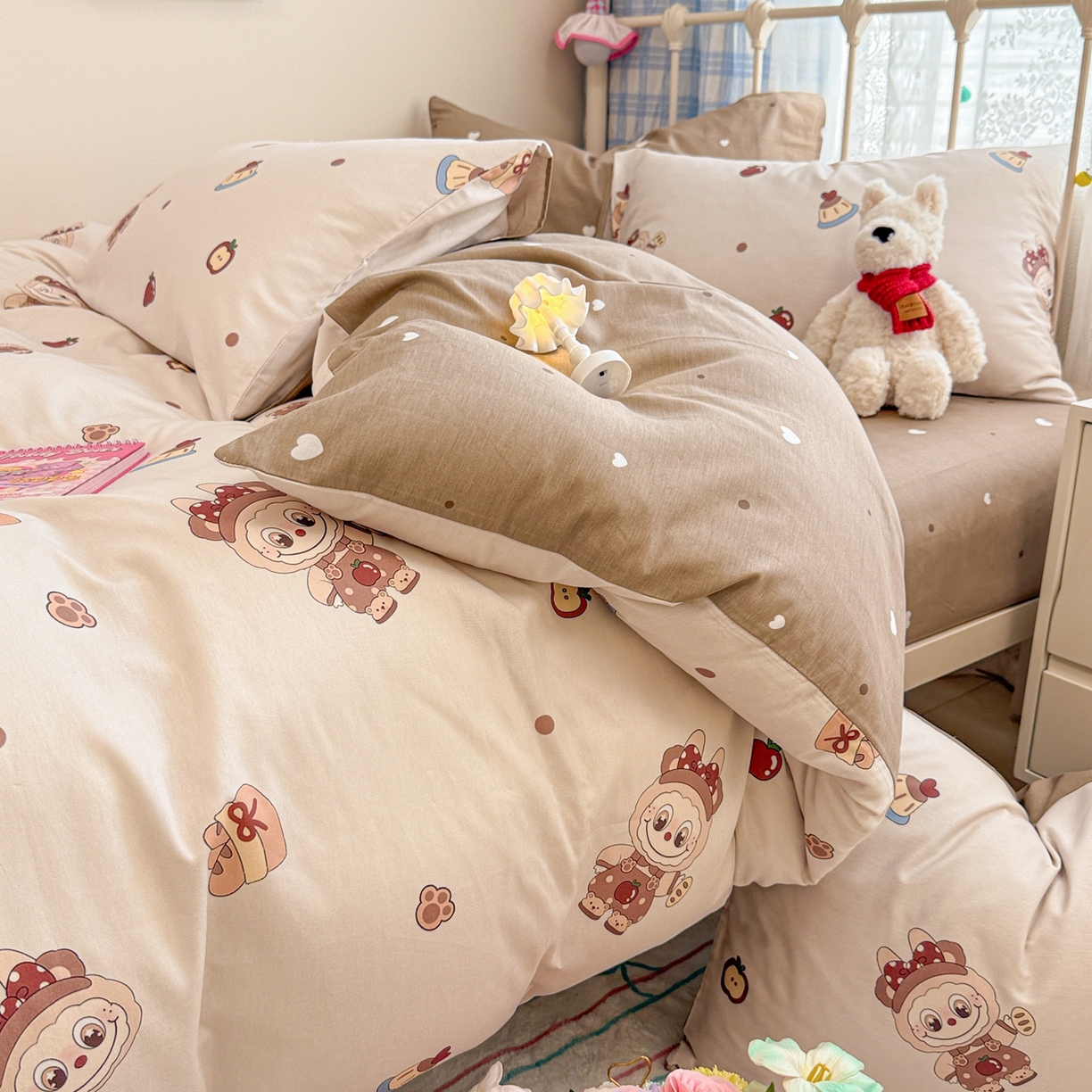 91家纺网 家纺一手货源 找家纺 呗旺鹿 2025新款全棉纯棉大眼娃娃毛巾绣四件套第二波 棕色系面包大眼娃娃