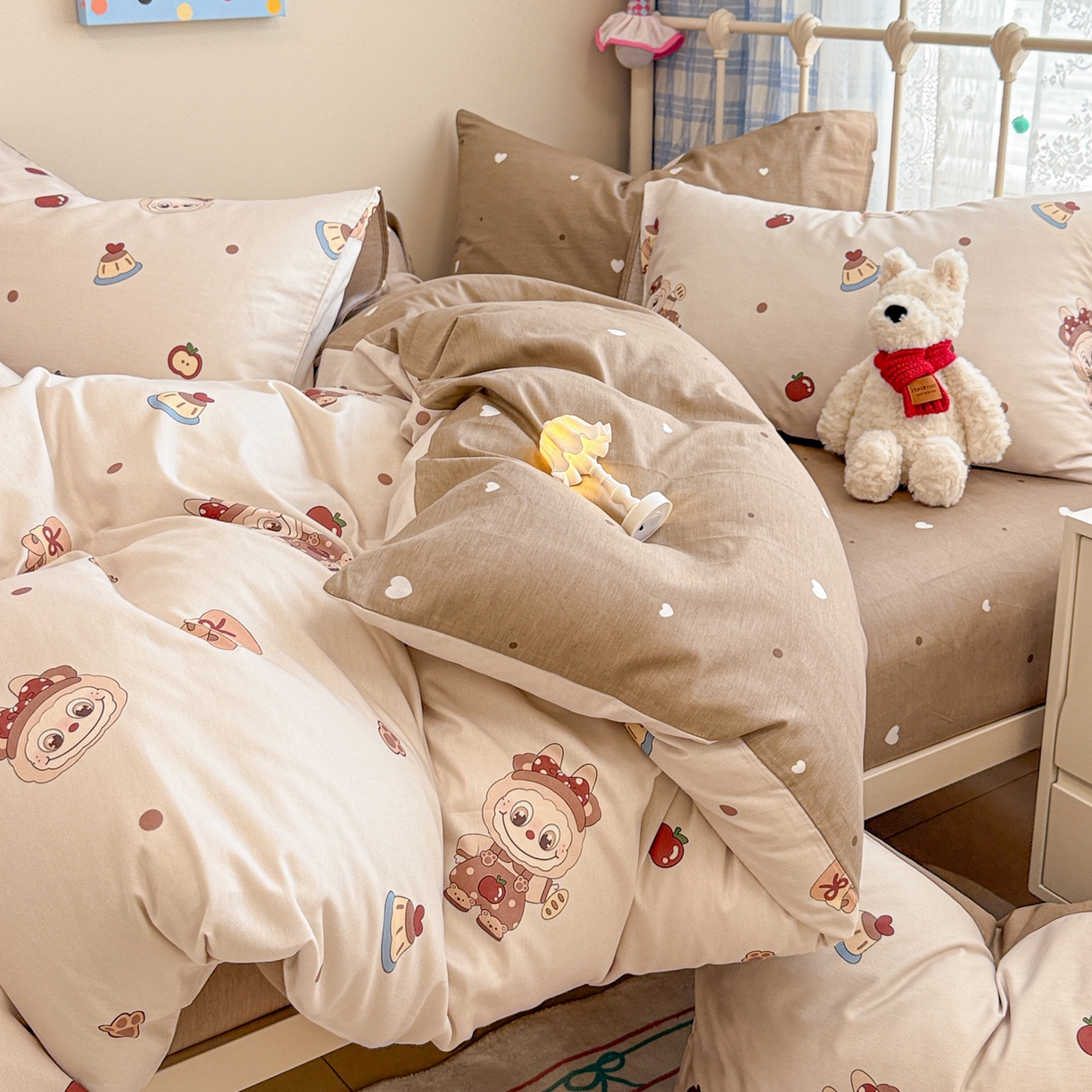 91家纺网 家纺一手货源 找家纺 呗旺鹿 2025新款全棉纯棉大眼娃娃毛巾绣四件套第二波 棕色系面包大眼娃娃