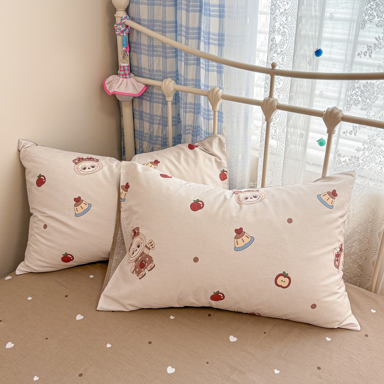 91家纺网 家纺一手货源 找家纺 呗旺鹿 2025新款全棉纯棉大眼娃娃毛巾绣四件套第二波 棕色系面包大眼娃娃