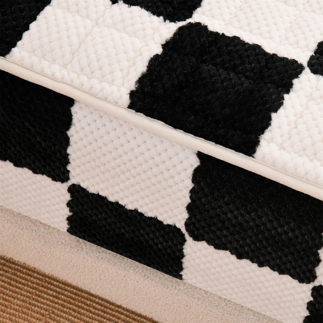 91家纺网 家纺一手货源 找家纺 云木里 2025新款速暖豆豆绒夹棉床笠 黑白