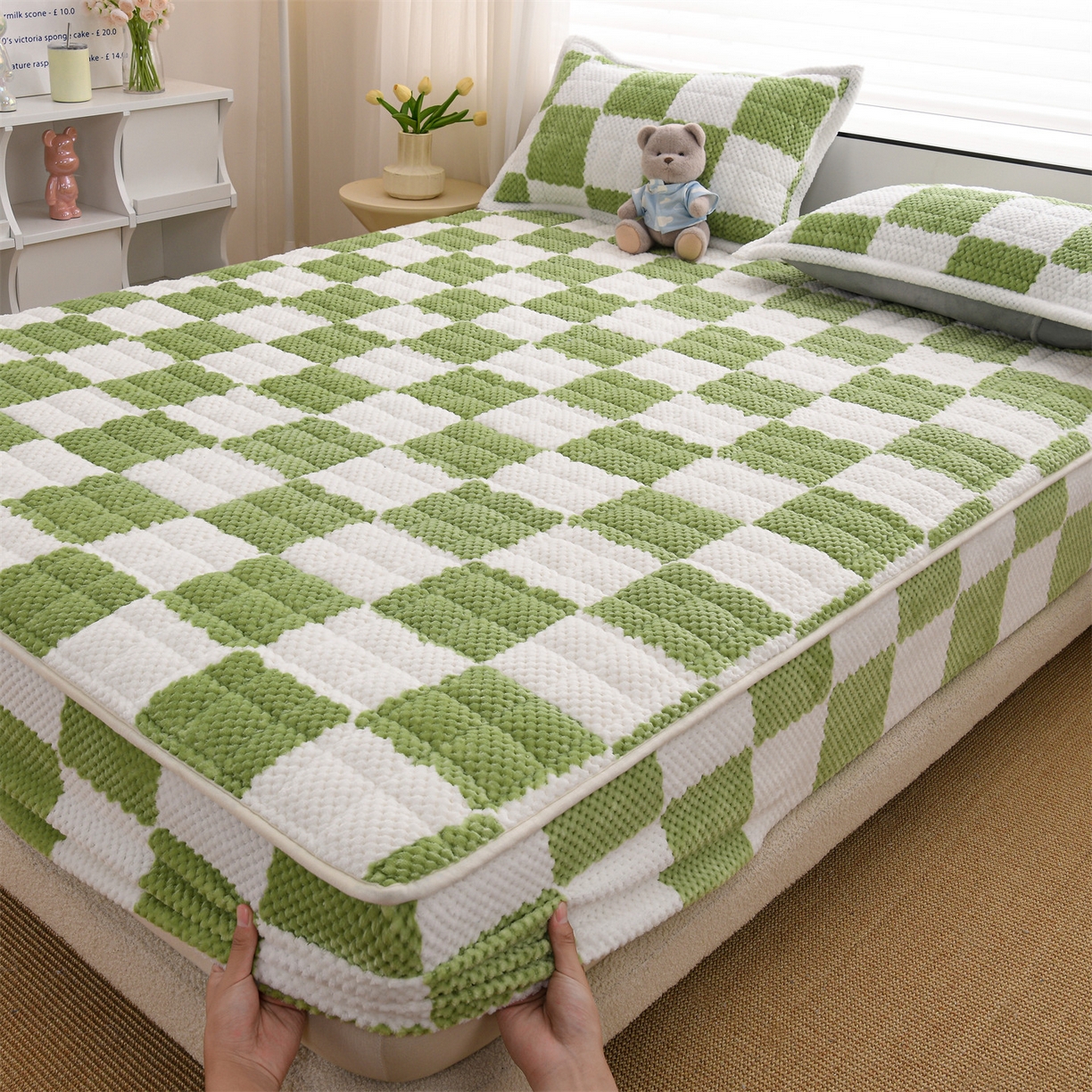 91家纺网 家纺一手货源 找家纺 云木里 2025新款速暖豆豆绒夹棉床笠 抹茶绿