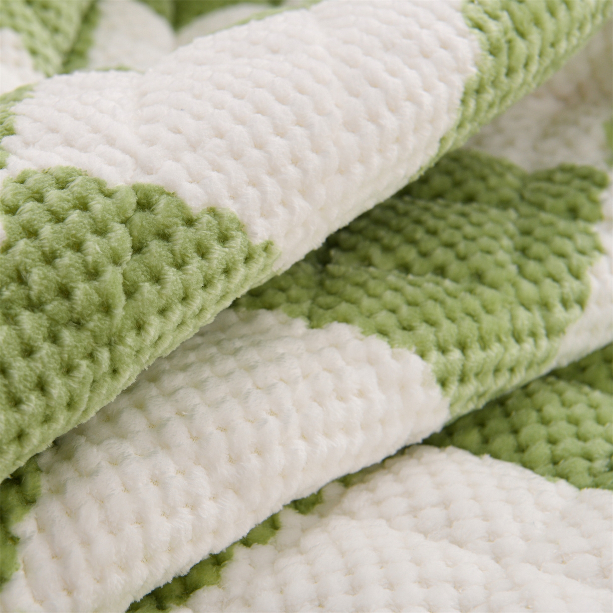 91家纺网 家纺一手货源 找家纺 云木里 2025新款速暖豆豆绒夹棉床笠 抹茶绿