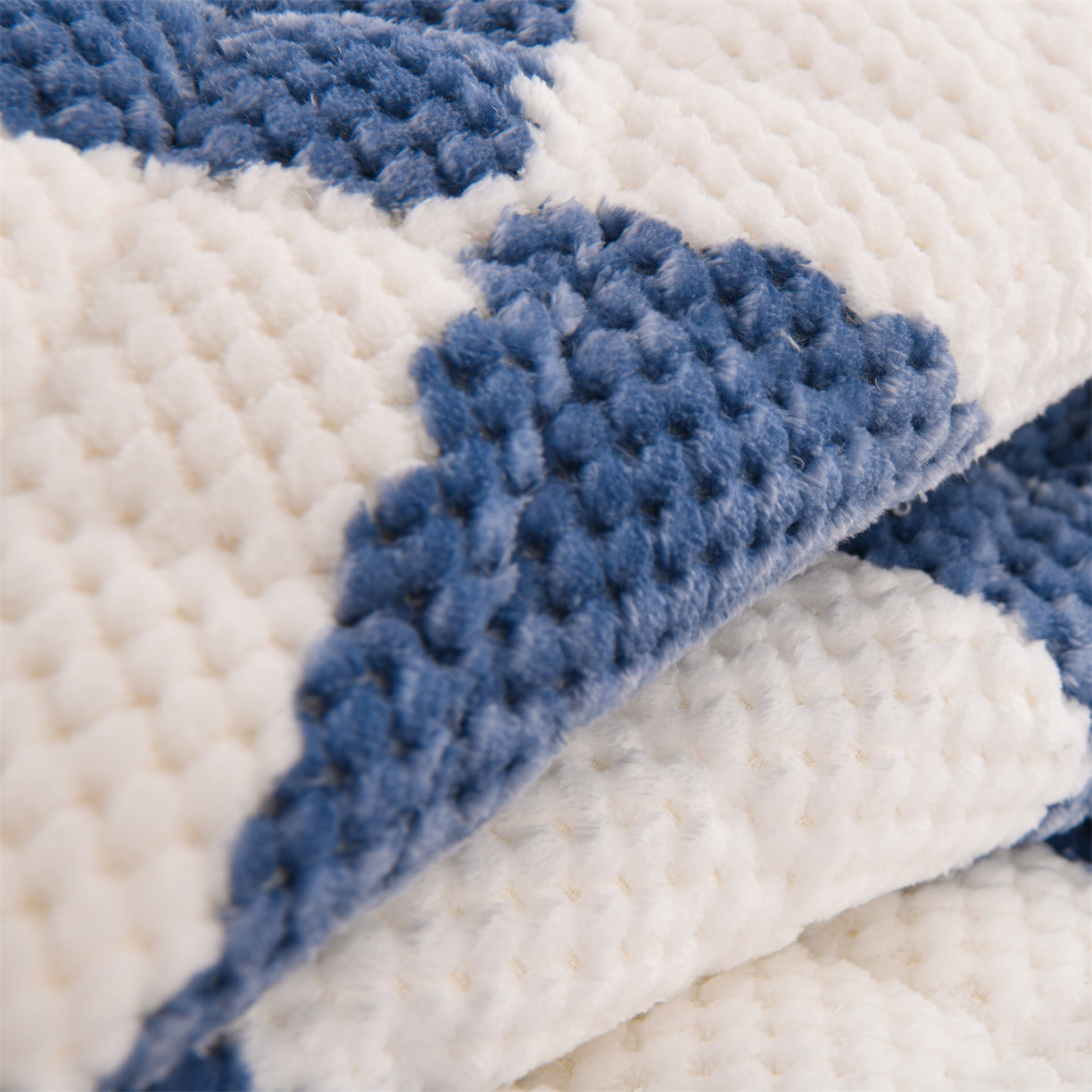 91家纺网 家纺一手货源 找家纺 云木里 2025新款速暖豆豆绒夹棉床笠 雾霾蓝