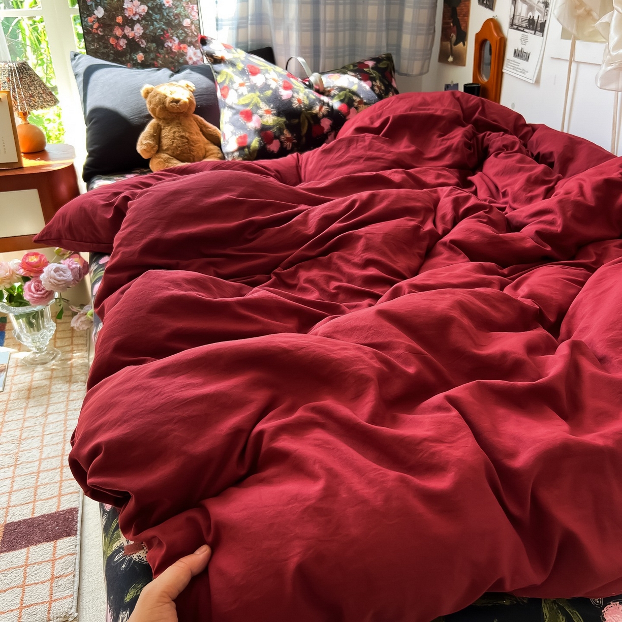 91家纺网 家纺一手货源 找家纺 花伞家居 2025新款小众高级感纯色花卉拼色加厚水洗棉四件套【提供买家秀】 番喜-红