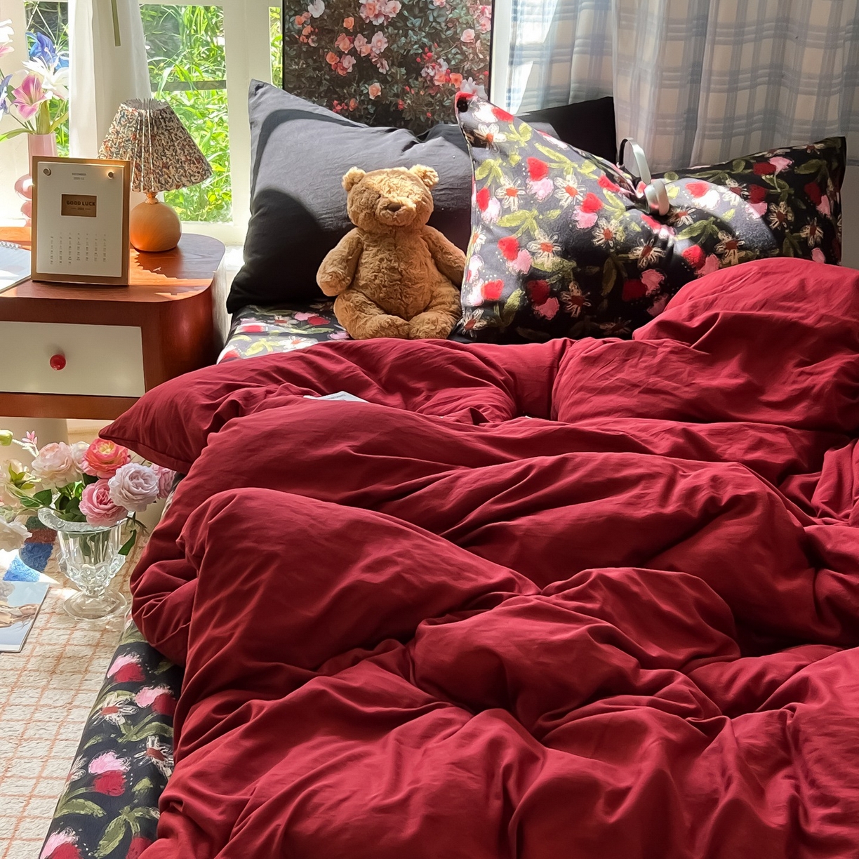 91家纺网 家纺一手货源 找家纺 （总）花伞家居 2025新款小众高级感纯色花卉拼色加厚水洗棉四件套【提供买家秀】