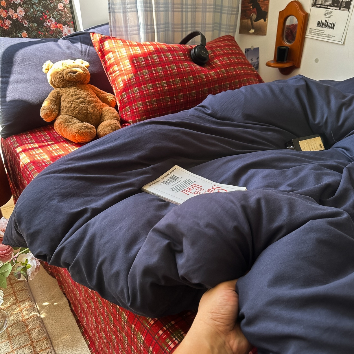 91家纺网 家纺一手货源 找家纺 花伞家居 2025新款小众高级感纯色花卉拼色加厚水洗棉四件套【提供买家秀】 问仟-藏蓝