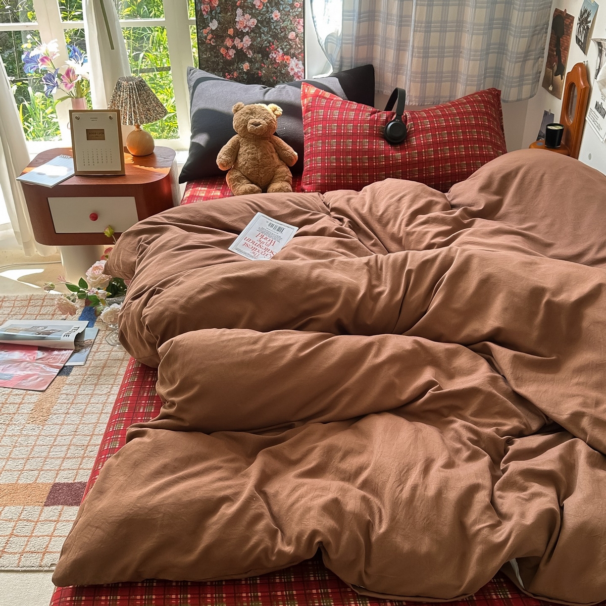 91家纺网 家纺一手货源 找家纺 花伞家居 2025新款小众高级感纯色花卉拼色加厚水洗棉四件套【提供买家秀】 问仟-焦糖