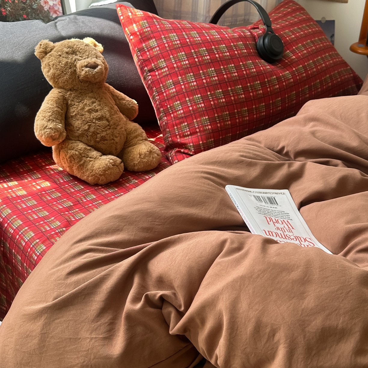 91家纺网 家纺一手货源 找家纺 花伞家居 2025新款小众高级感纯色花卉拼色加厚水洗棉四件套【提供买家秀】 问仟-焦糖