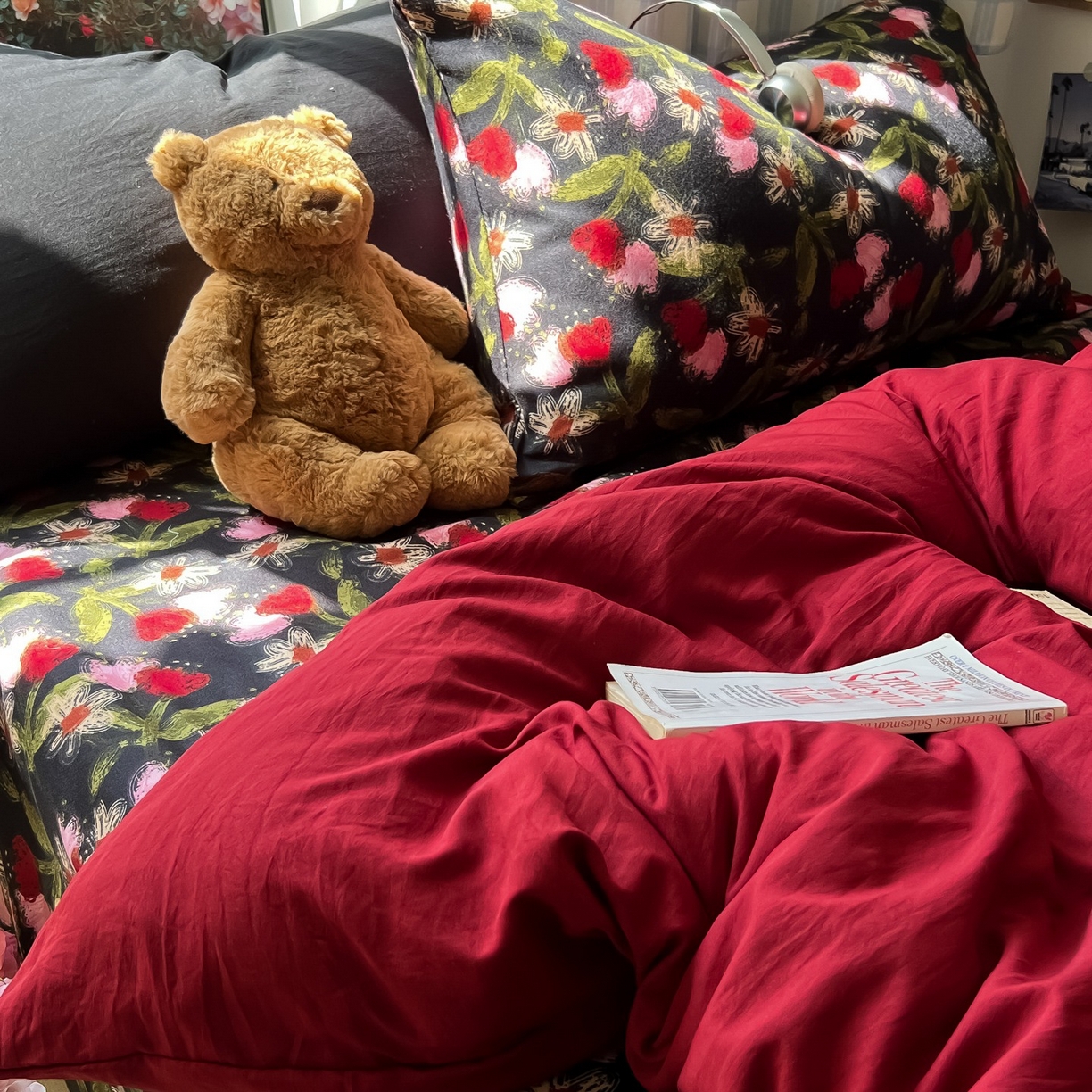 91家纺网 家纺一手货源 找家纺 （总）花伞家居 2025新款小众高级感纯色花卉拼色加厚水洗棉四件套【提供买家秀】