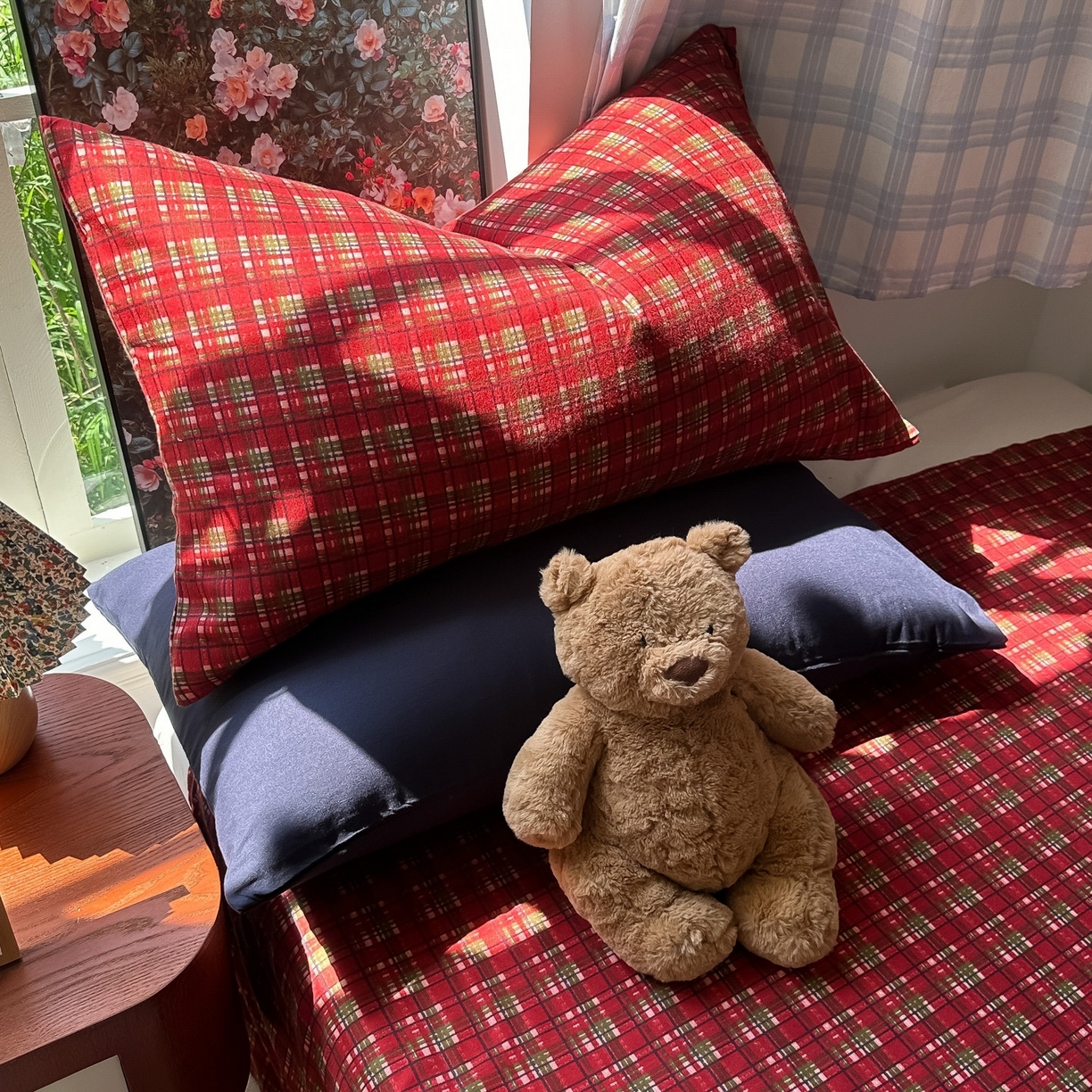 91家纺网 家纺一手货源 找家纺 花伞家居 2025新款小众高级感纯色花卉拼色加厚水洗棉四件套【提供买家秀】 问仟-藏蓝