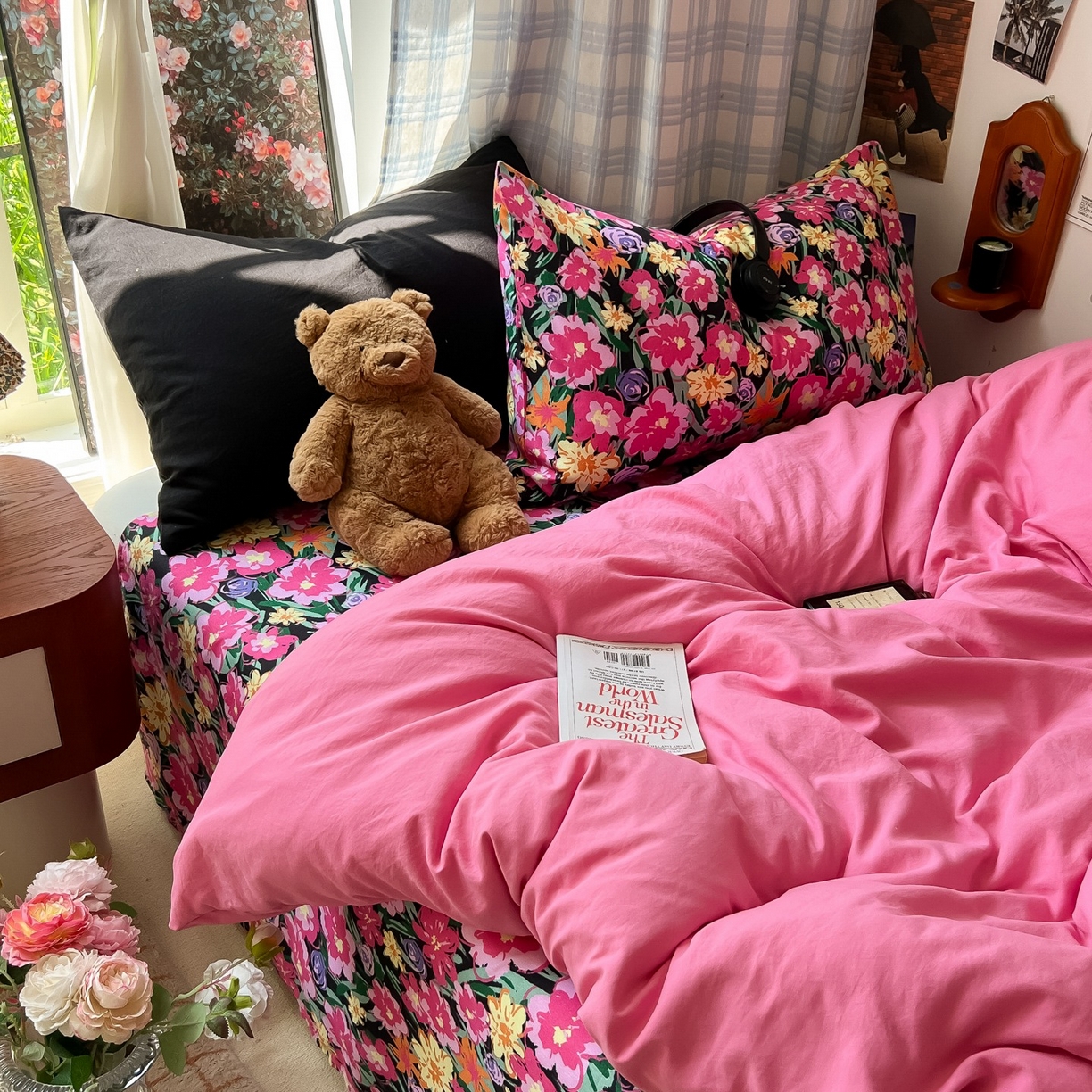 91家纺网 家纺一手货源 找家纺 花伞家居 2025新款小众高级感纯色花卉拼色加厚水洗棉四件套【提供买家秀】 椿屿-玫红