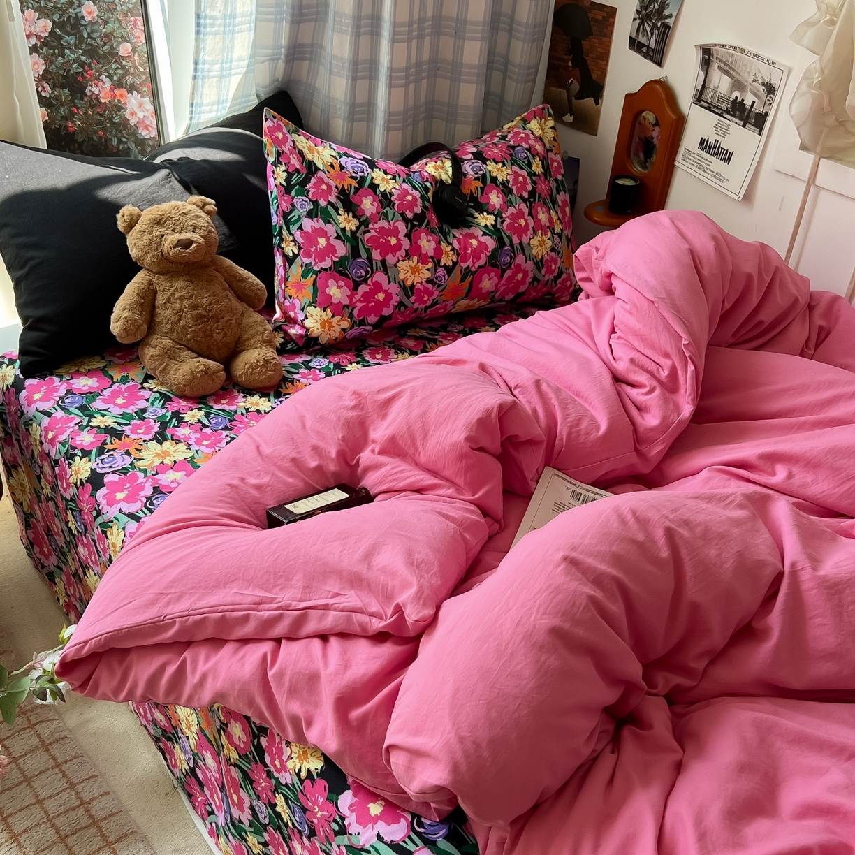 91家纺网 家纺一手货源 找家纺 花伞家居 2025新款小众高级感纯色花卉拼色加厚水洗棉四件套【提供买家秀】 椿屿-玫红