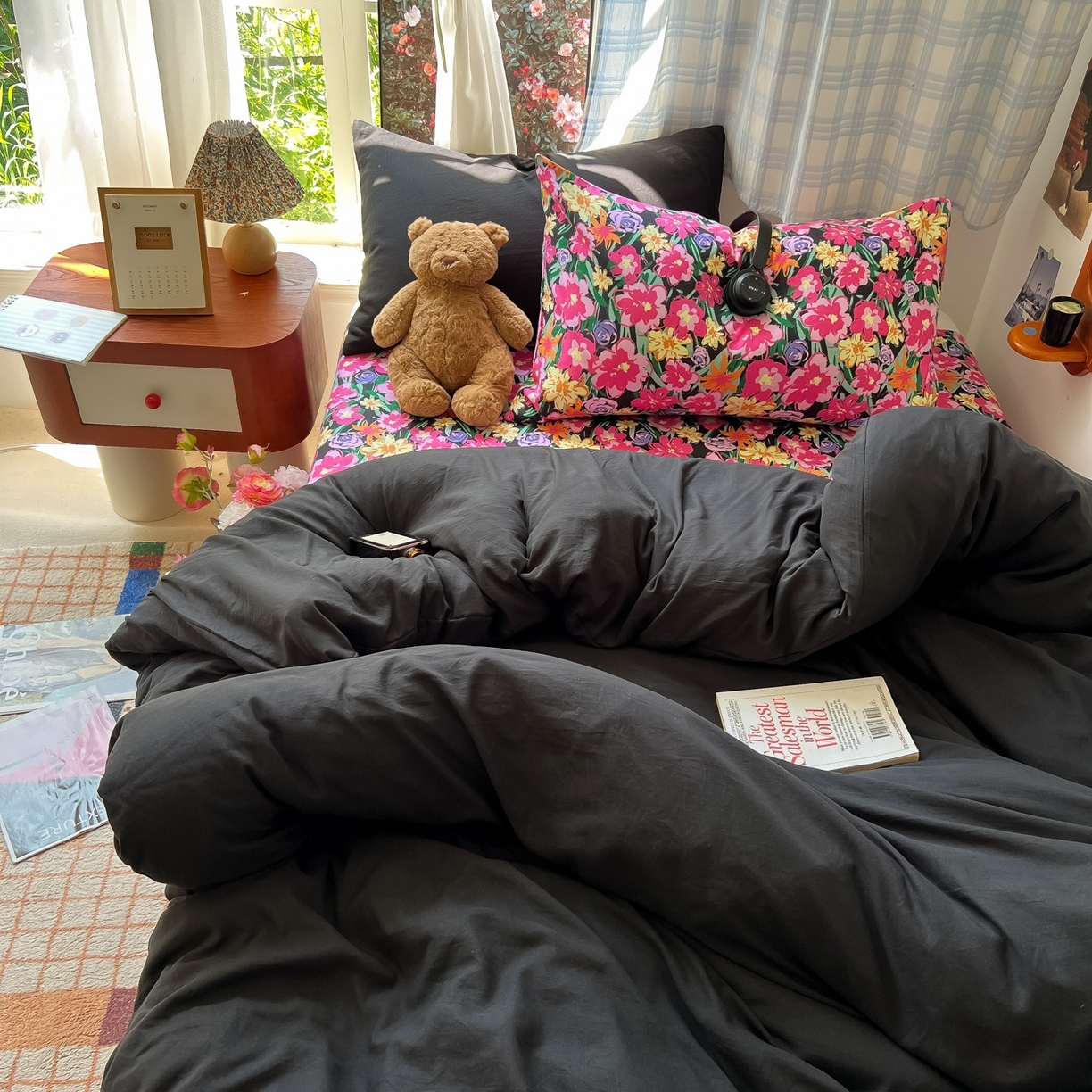 91家纺网 家纺一手货源 找家纺 花伞家居 2025新款小众高级感纯色花卉拼色加厚水洗棉四件套【提供买家秀】 椿屿-黑