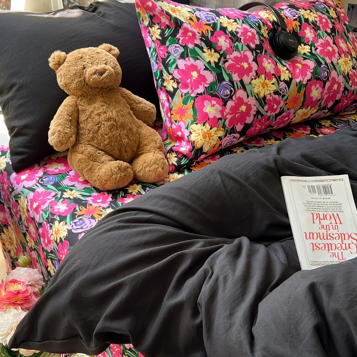 91家纺网 家纺一手货源 找家纺 花伞家居 2025新款小众高级感纯色花卉拼色加厚水洗棉四件套【提供买家秀】 椿屿-黑