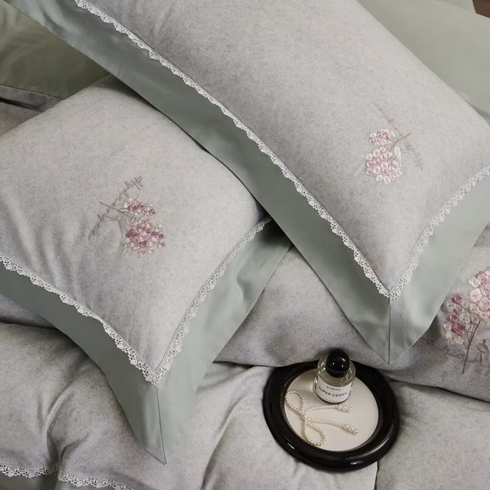 91家纺网 家纺一手货源 找家纺 玖玖爱家纺 2025新款160支花边长绒棉纯棉四件套-卡曼 卡曼-草绿