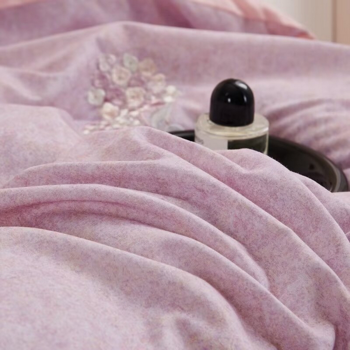 91家纺网 家纺一手货源 找家纺 玖玖爱家纺 2025新款160支花边长绒棉纯棉四件套-卡曼 卡曼-粉豆沙