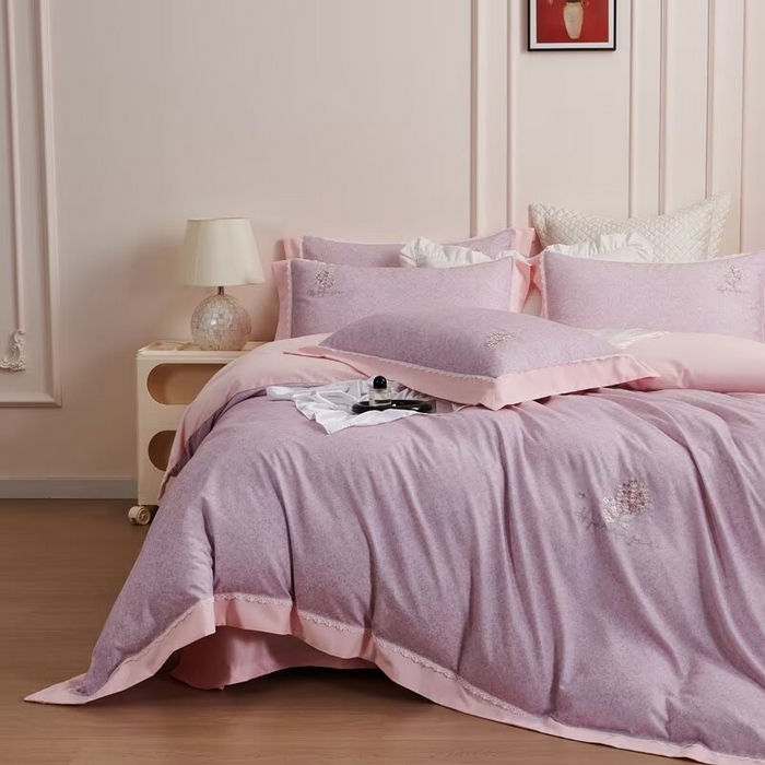 91家纺网 家纺一手货源 找家纺 玖玖爱家纺 2025新款160支花边长绒棉纯棉四件套-卡曼 卡曼-粉豆沙