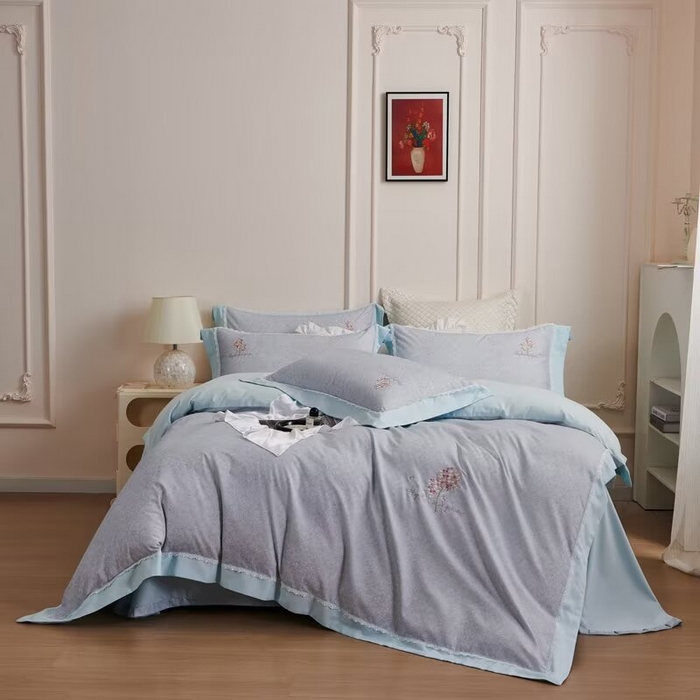 91家纺网 家纺一手货源 找家纺 玖玖爱家纺 2025新款160支花边长绒棉纯棉四件套-卡曼 卡曼-浅兰