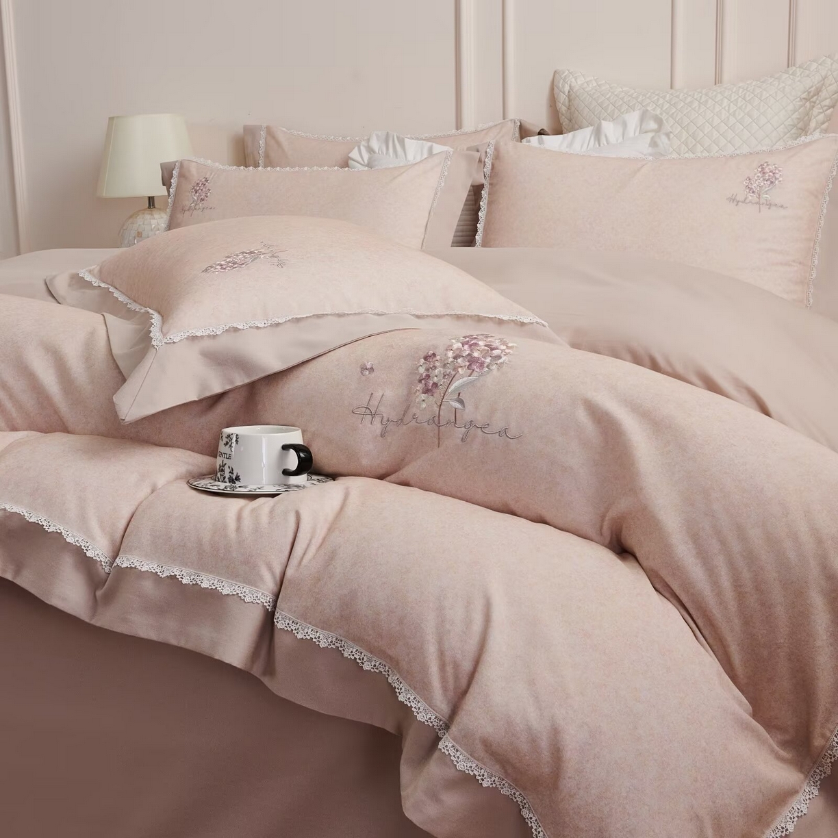 91家纺网 家纺一手货源 找家纺 玖玖爱家纺 2025新款160支花边长绒棉纯棉四件套-卡曼 卡曼-燕麦色