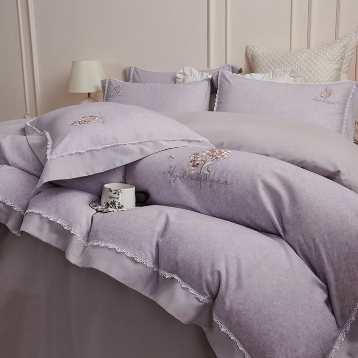 91家纺网 家纺一手货源 找家纺 玖玖爱家纺 2025新款160支花边长绒棉纯棉四件套-卡曼 卡曼-朱草灰