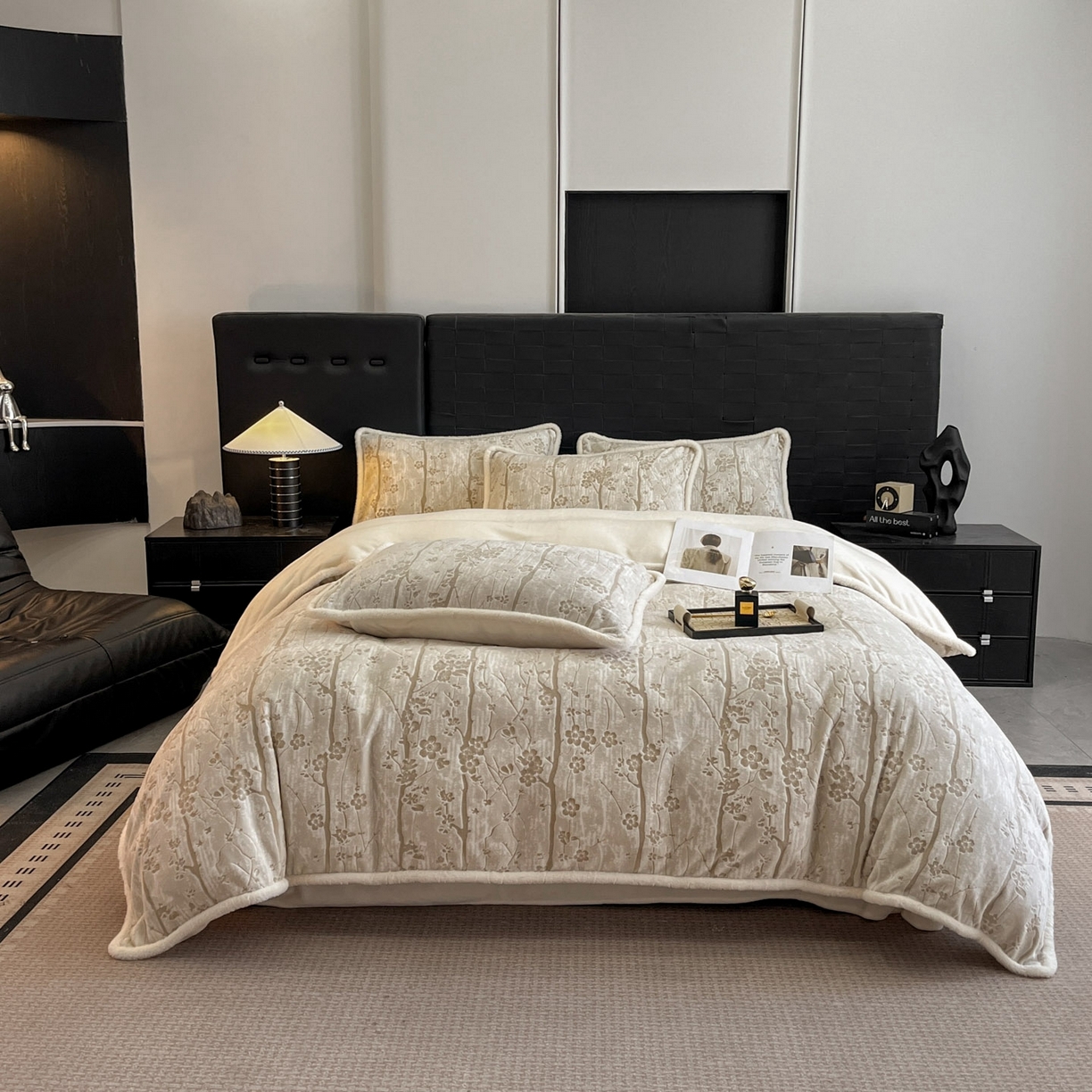 91家纺网 家纺一手货源 找家纺 狂想家 2025新款包边加厚雕花牛奶绒四件套 暖冬-暖冬白