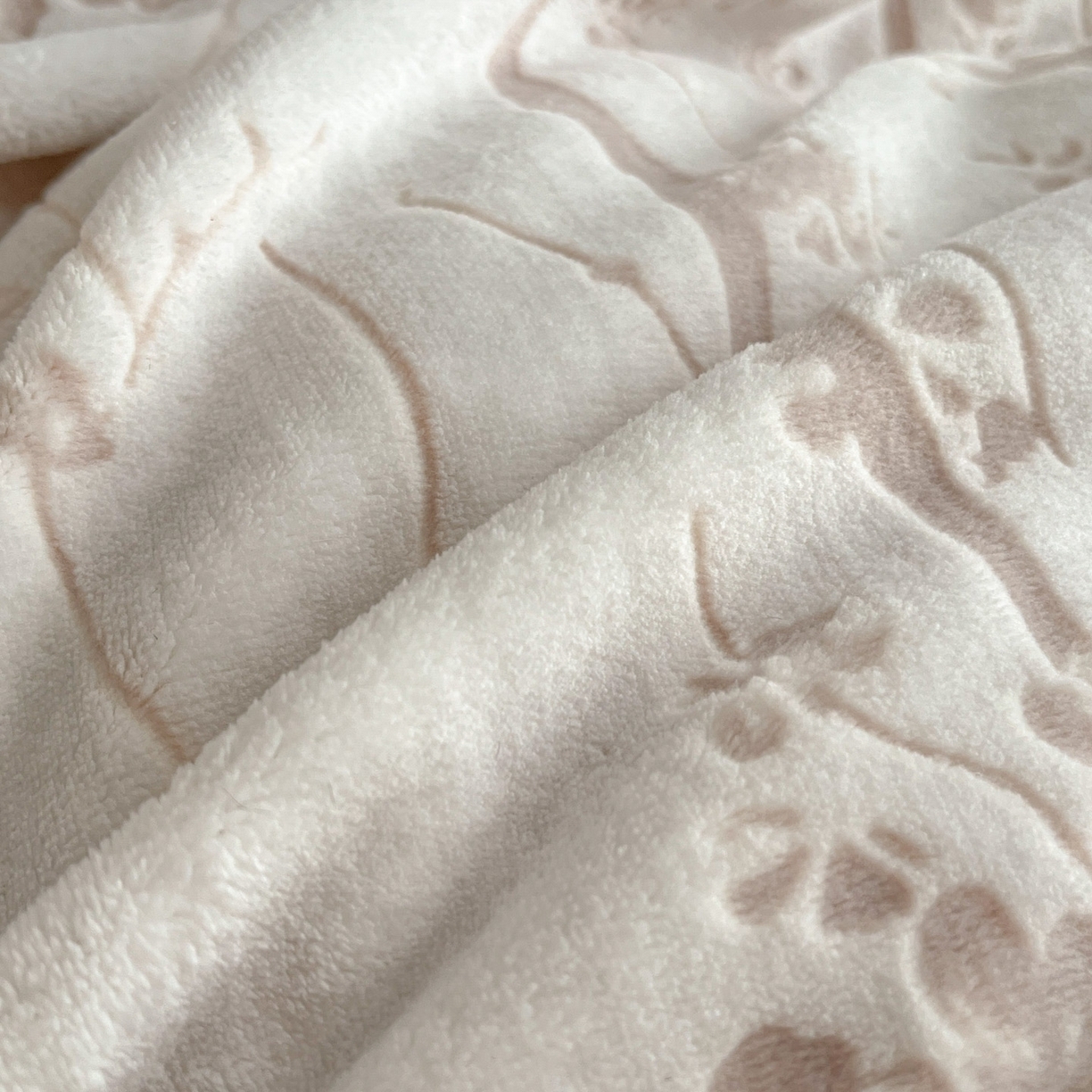 91家纺网 家纺一手货源 找家纺 狂想家 2025新款包边加厚雕花牛奶绒四件套 暖冬-香芋紫