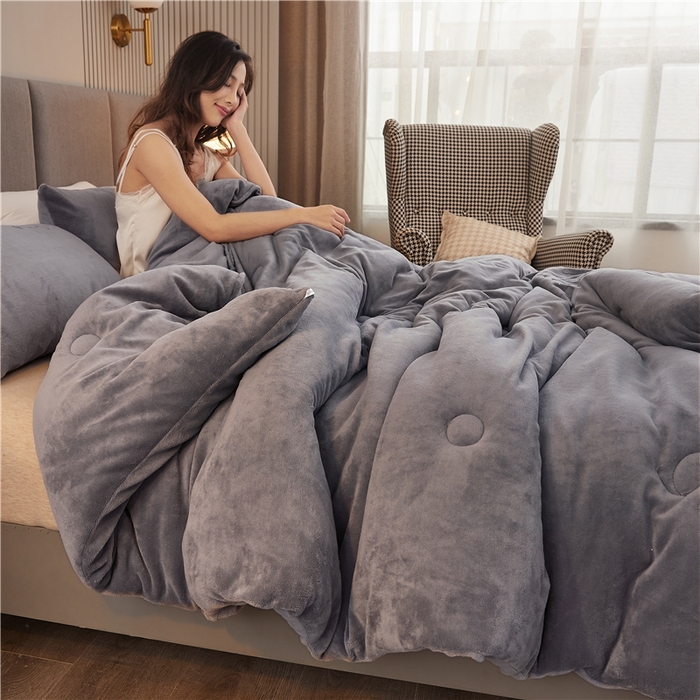 91家纺网 家纺一手货源 找家纺 美梦里 2025新款A类大豆纤维双面刺绣牛奶绒冬被芯春秋被子 气质灰