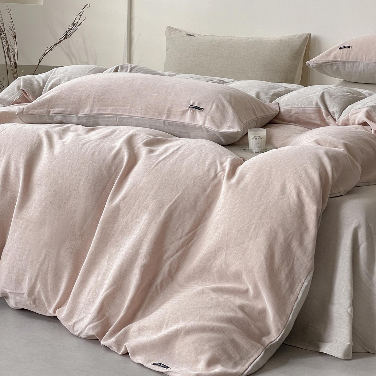 91家纺网 家纺一手货源 找家纺 2025新款休闲风超柔棉麻四件套简约纯棉全棉复古风素色亚麻高端床上用品四季通用 安缦-粉