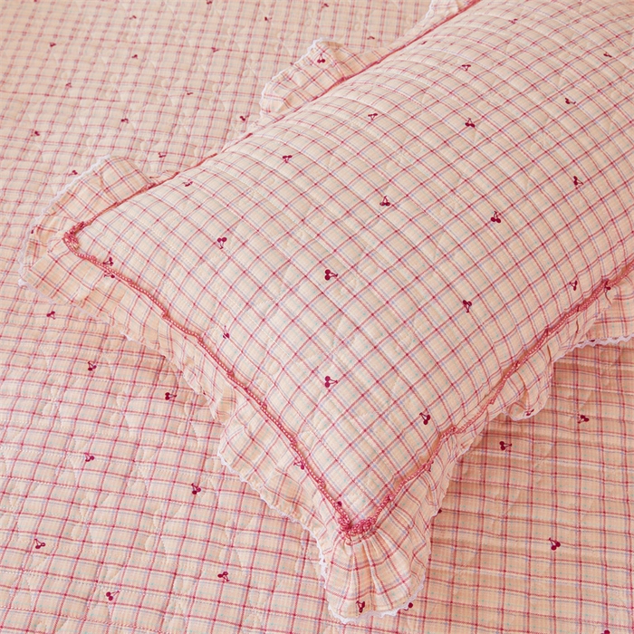 91家纺网 家纺一手货源 找家纺 缦彩 2025新款韩版100%全棉公主风夹棉床裙纯棉花边加厚床罩单件 卡曼-粉