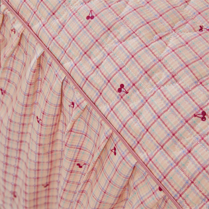 91家纺网 家纺一手货源 找家纺 缦彩 2025新款韩版100%全棉公主风夹棉床裙纯棉花边加厚床罩单件 卡曼-粉