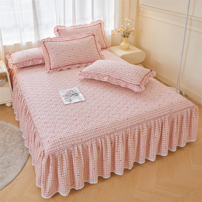 91家纺网 家纺一手货源 找家纺 缦彩 2025新款韩版100%全棉公主风夹棉床裙纯棉花边加厚床罩单件 卡曼-粉
