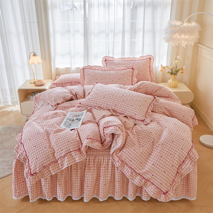 91家纺网 家纺一手货源 找家纺 缦彩 2025新款韩版100%全棉公主风夹棉床裙纯棉花边加厚床罩单件 卡曼-粉