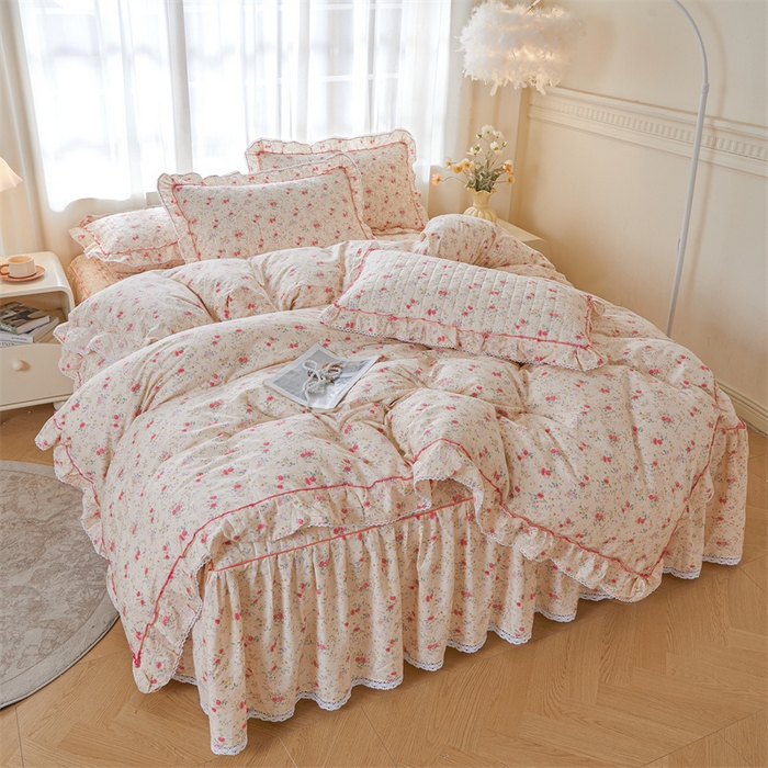 91家纺网 家纺一手货源 找家纺 缦彩 2025新款韩版100%全棉公主风夹棉床裙纯棉花边加厚床罩单件 雾岛听风-粉