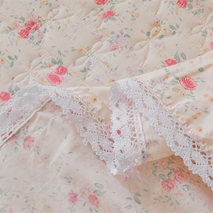 91家纺网 家纺一手货源 找家纺 缦彩 2025新款韩版100%全棉公主风夹棉床裙纯棉花边加厚床罩单件 雾岛听风-粉