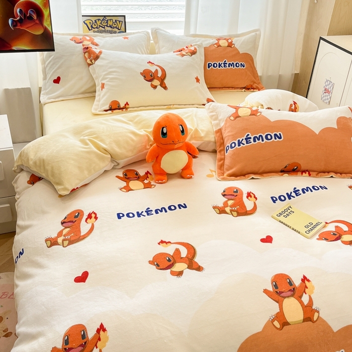 91家纺网 家纺一手货源 找家纺 暮思家居 2025新款正版授权宝可梦数码印花高克重加厚保暖牛奶绒四件套 绒小版-小火龙