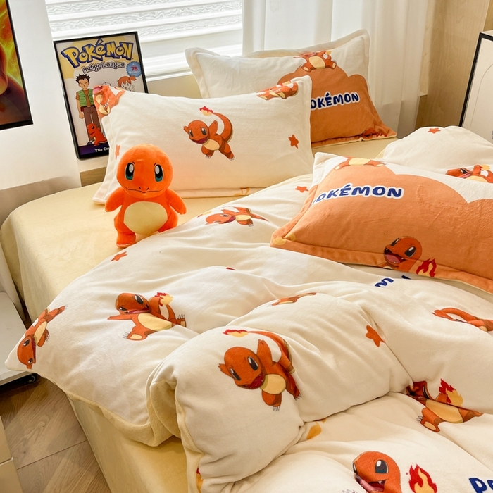 91家纺网 家纺一手货源 找家纺 暮思家居 2025新款正版授权宝可梦数码印花高克重加厚保暖牛奶绒四件套 绒小版-小火龙