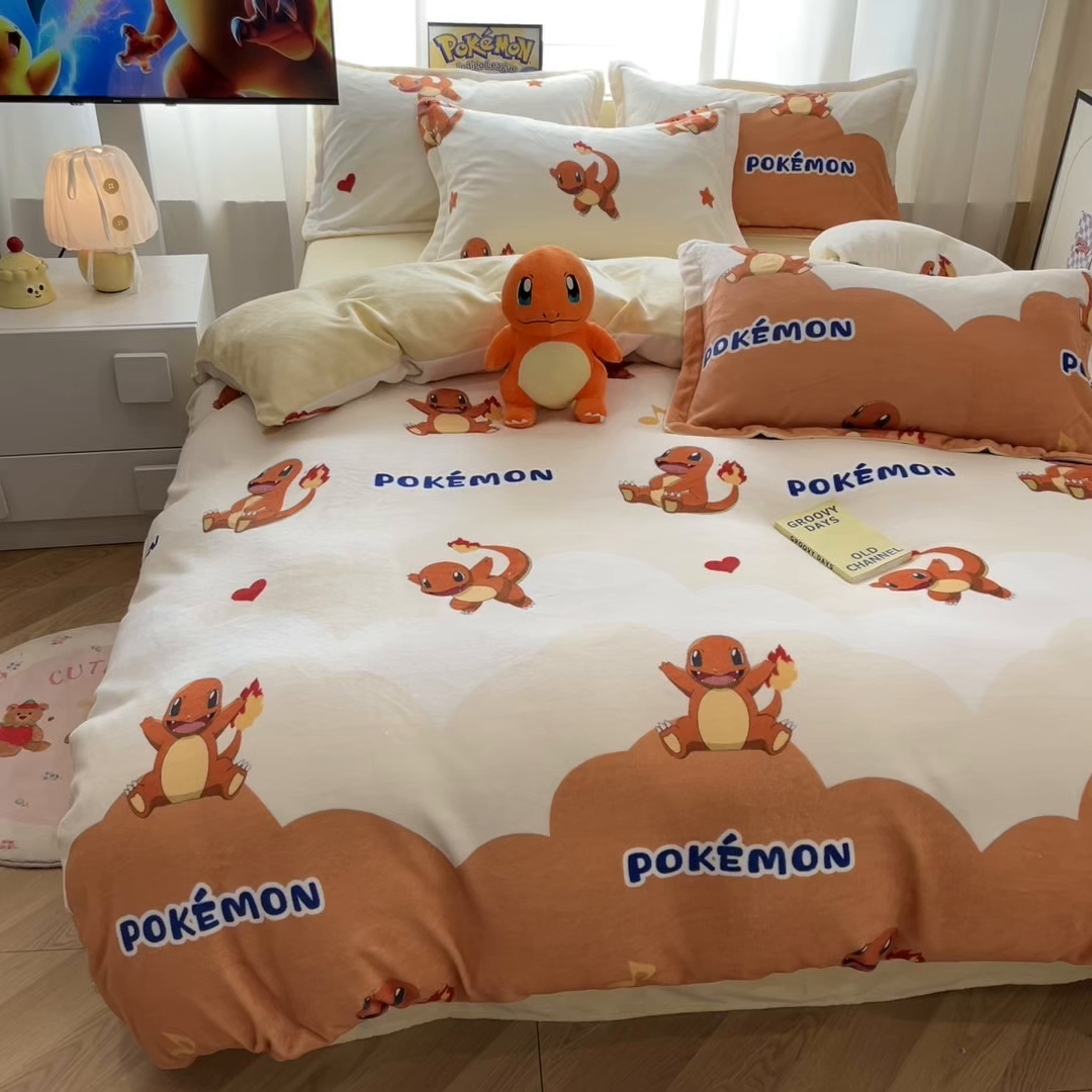 91家纺网 家纺一手货源 找家纺 暮思家居 2025新款正版授权宝可梦数码印花高克重加厚保暖牛奶绒四件套 绒小版-小火龙
