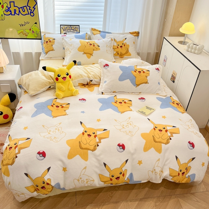 91家纺网 家纺一手货源 找家纺 暮思家居 2025新款正版授权宝可梦数码印花高克重加厚保暖牛奶绒四件套 绒小版-星星皮卡丘