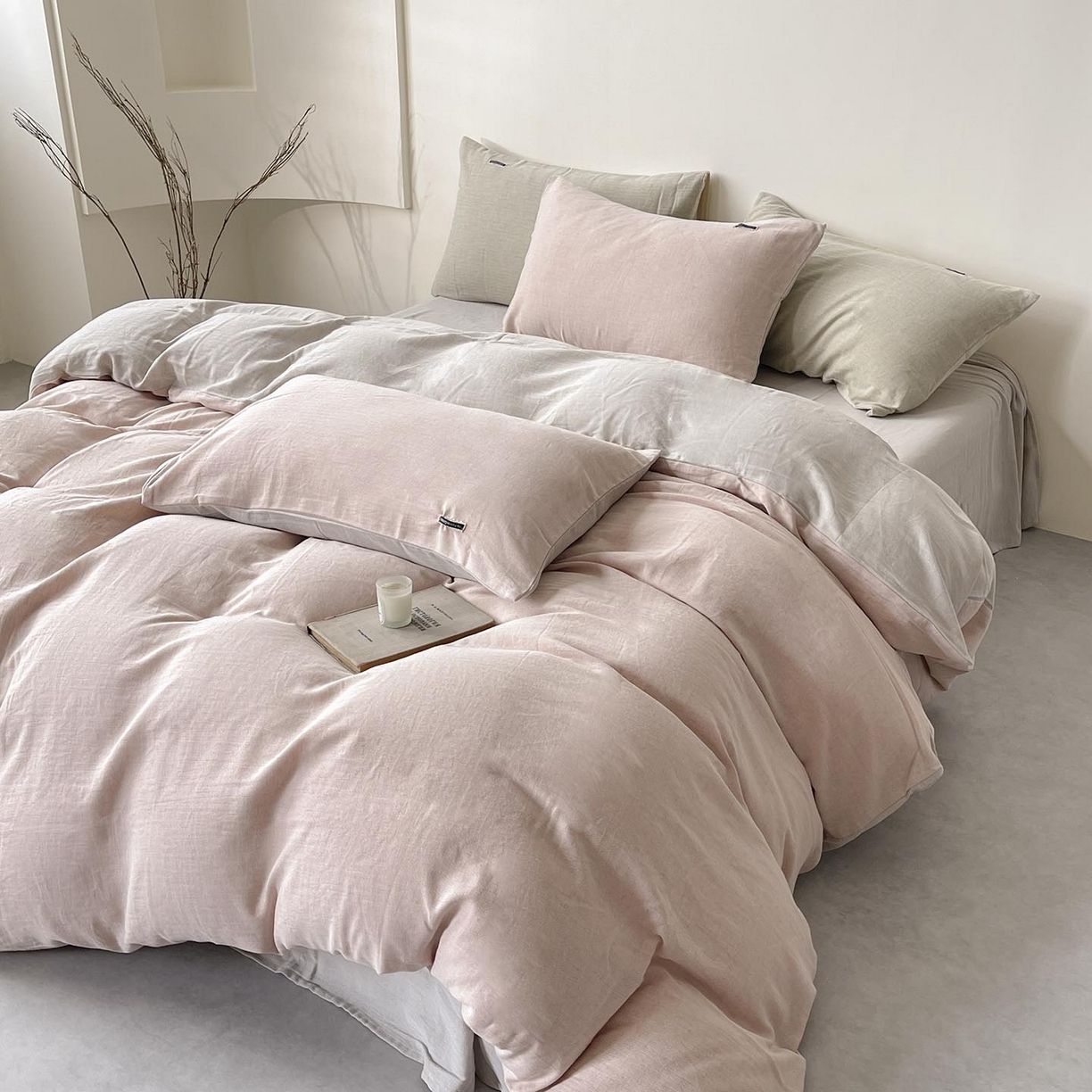 91家纺网 家纺一手货源 找家纺 2025新款休闲风超柔棉麻四件套简约纯棉全棉复古风素色亚麻高端床上用品四季通用 安缦-粉