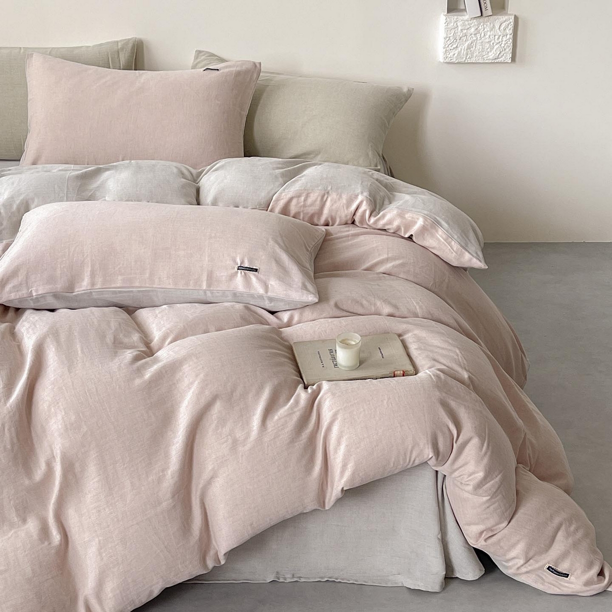 91家纺网 家纺一手货源 找家纺 2025新款休闲风超柔棉麻四件套简约纯棉全棉复古风素色亚麻高端床上用品四季通用 安缦-粉