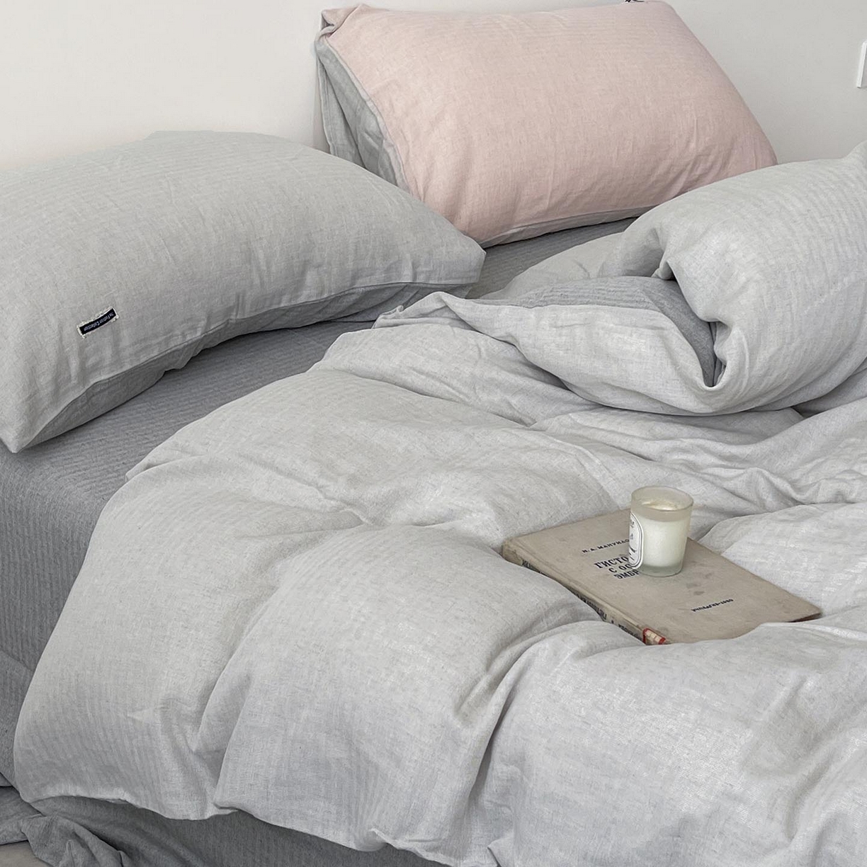 91家纺网 家纺一手货源 找家纺 2025新款休闲风超柔棉麻四件套简约纯棉全棉复古风素色亚麻高端床上用品四季通用 安缦-灰