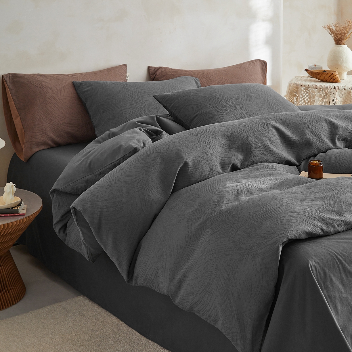 91家纺网 家纺一手货源 找家纺 简宜家居（朝初家纺） 2025新款全棉提花纯棉加厚磨毛四件套 彩绘-雾灰