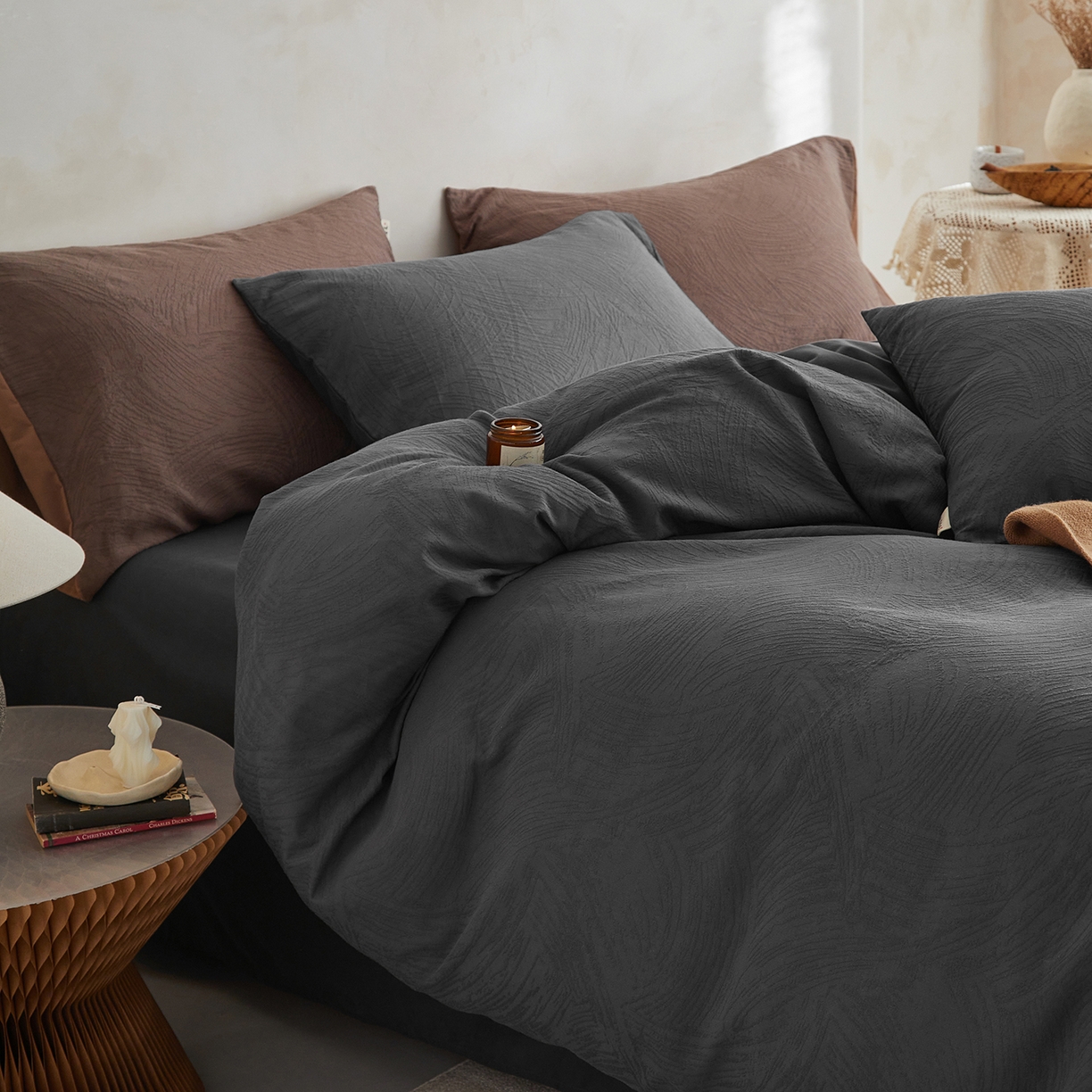 91家纺网 家纺一手货源 找家纺 简宜家居（朝初家纺） 2025新款全棉提花纯棉加厚磨毛四件套 彩绘-雾灰