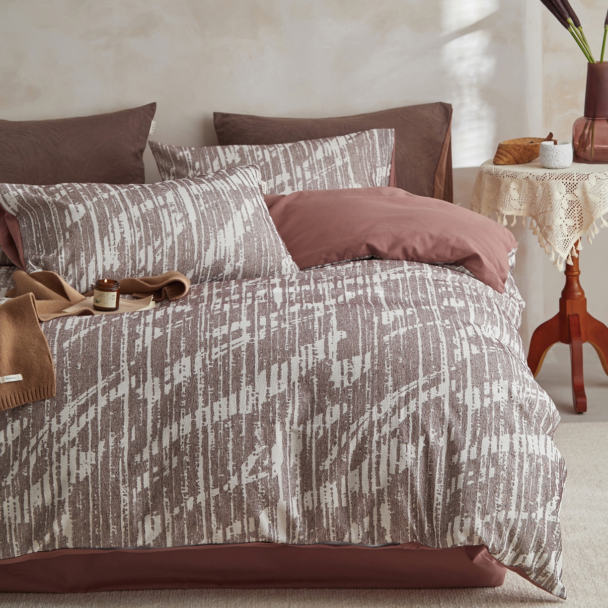 91家纺网 家纺一手货源 找家纺 简宜家居（朝初家纺） 2025新款全棉提花纯棉加厚磨毛四件套 墨纹-枫丹