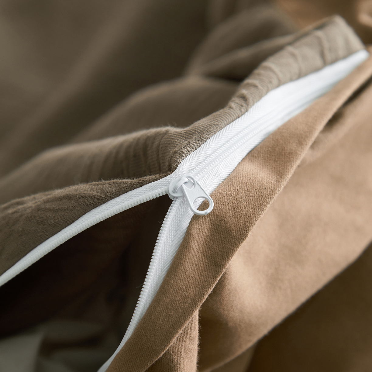 91家纺网 家纺一手货源 找家纺 简宜家居（朝初家纺） 2025新款全棉提花纯棉加厚磨毛四件套 彩绘-暖棕