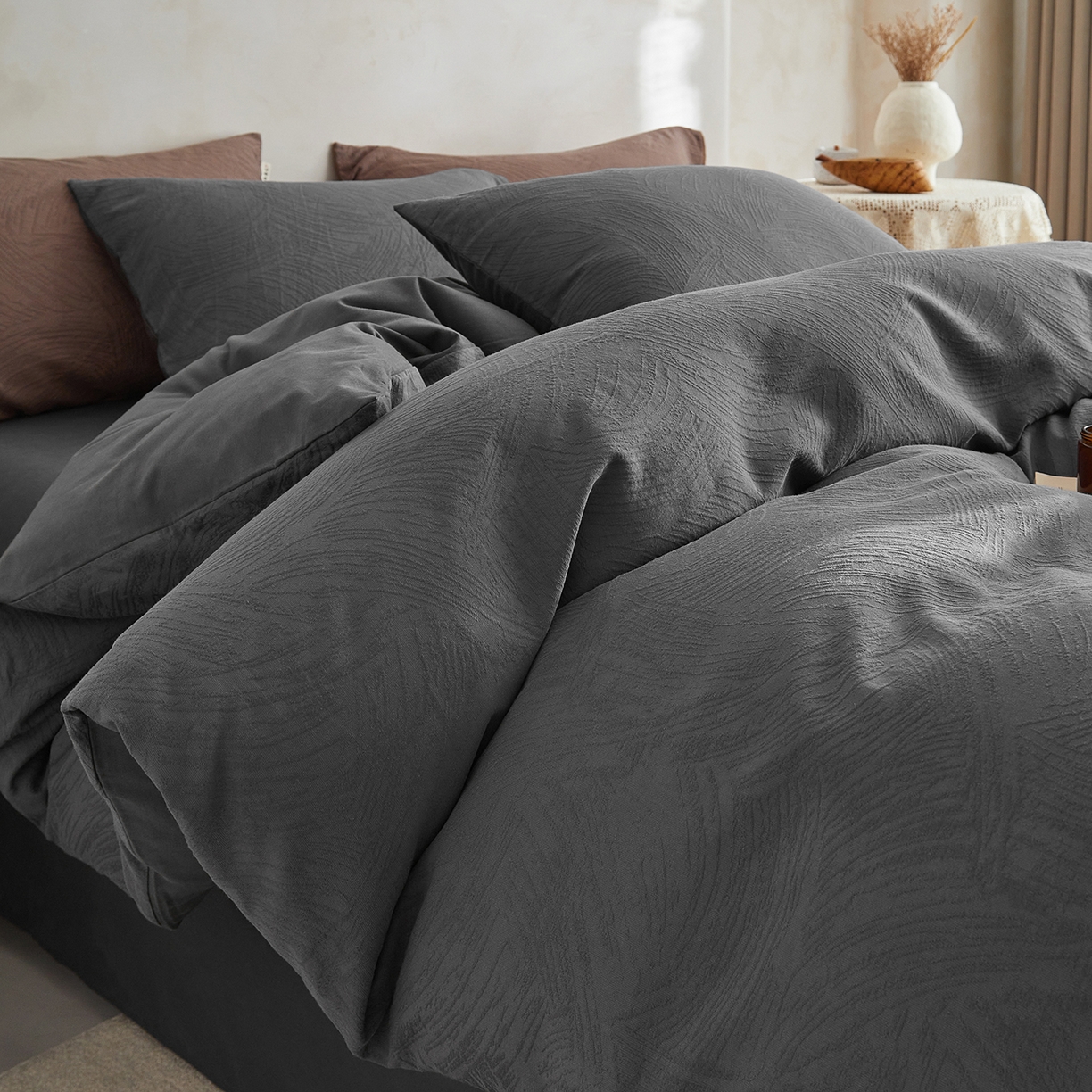 91家纺网 家纺一手货源 找家纺 简宜家居（朝初家纺） 2025新款全棉提花纯棉加厚磨毛四件套 彩绘-雾灰