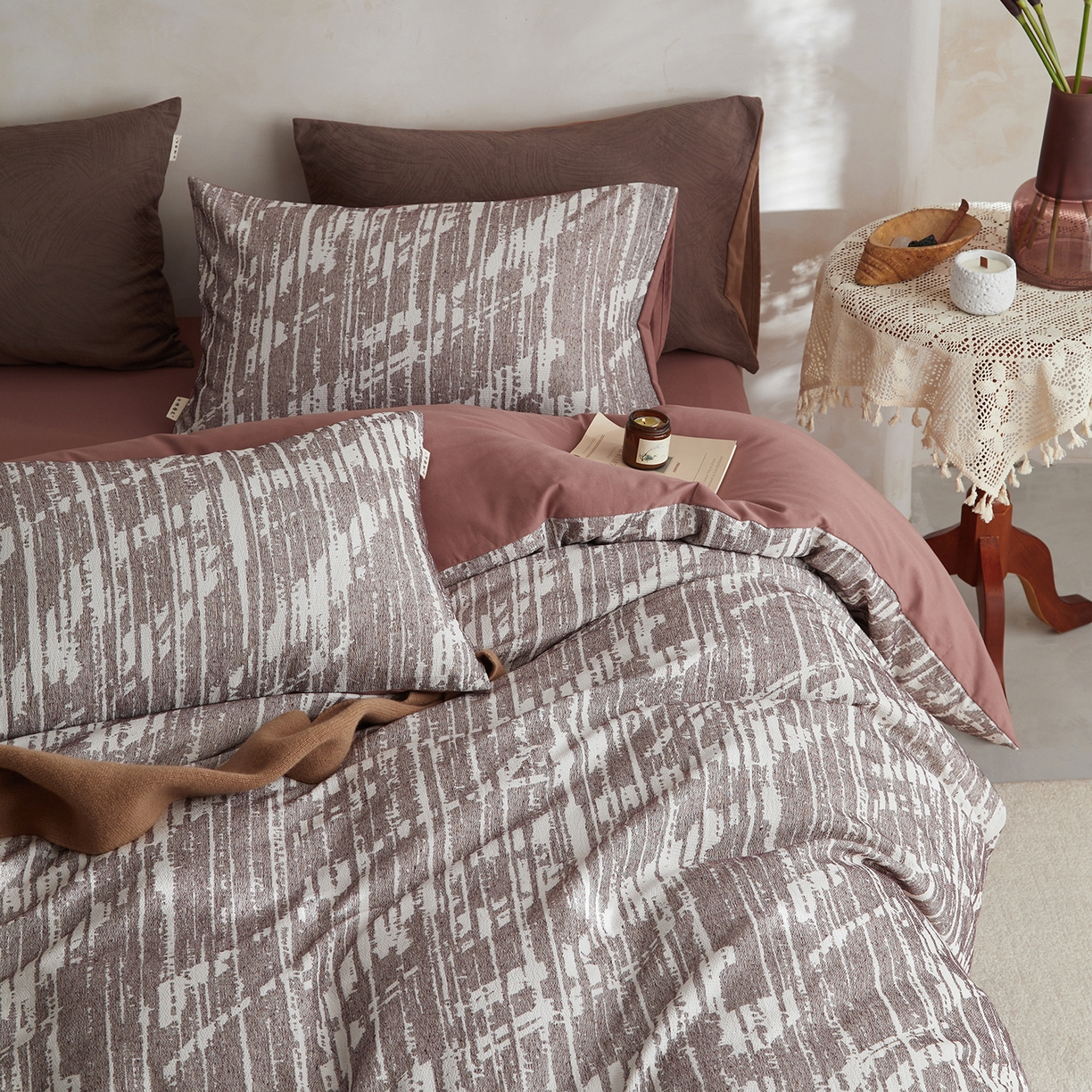 91家纺网 家纺一手货源 找家纺 简宜家居（朝初家纺） 2025新款全棉提花纯棉加厚磨毛四件套 墨纹-枫丹